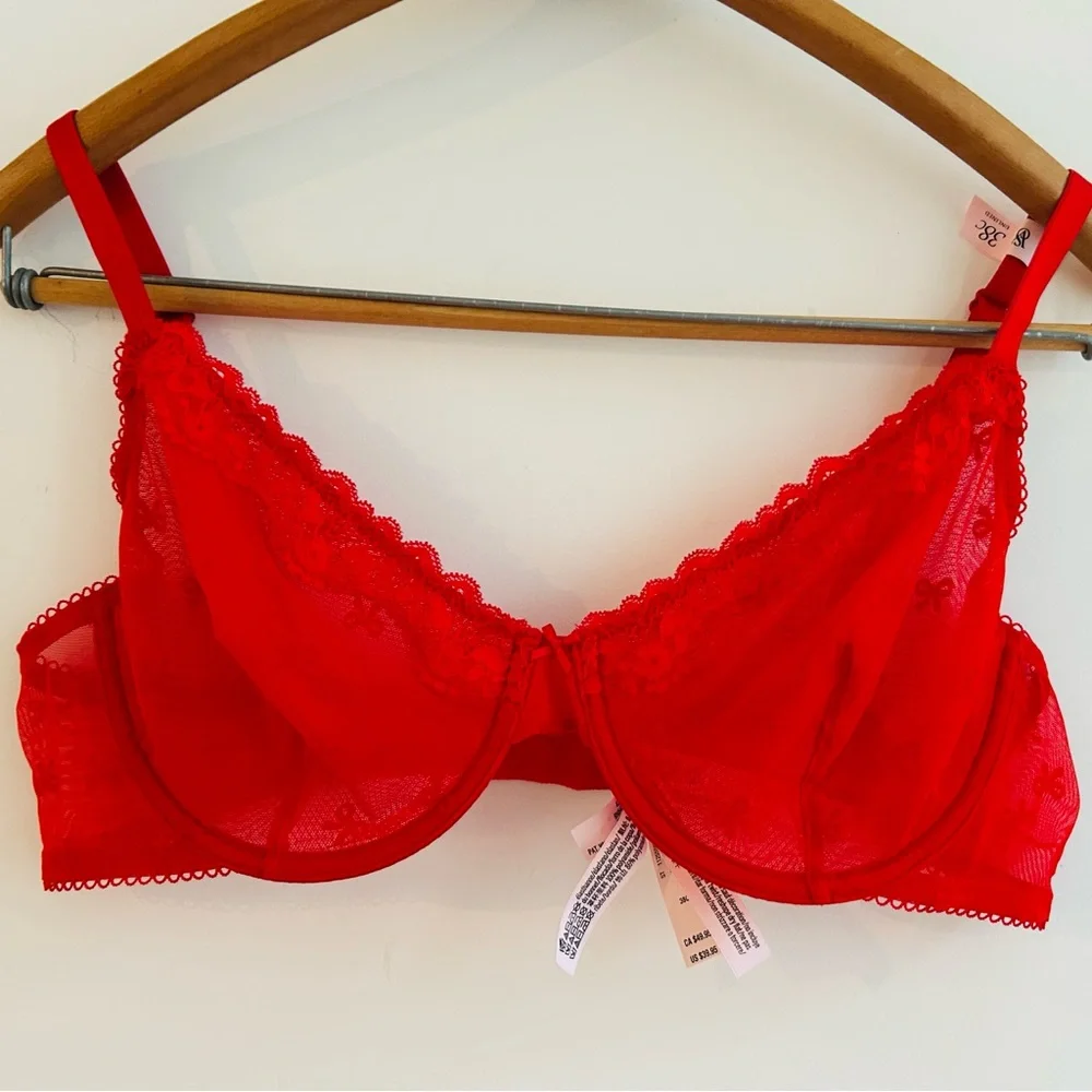 ❤️ VS Red Lace Bra, 38C NWT ❤️ - Picture 5 of 9